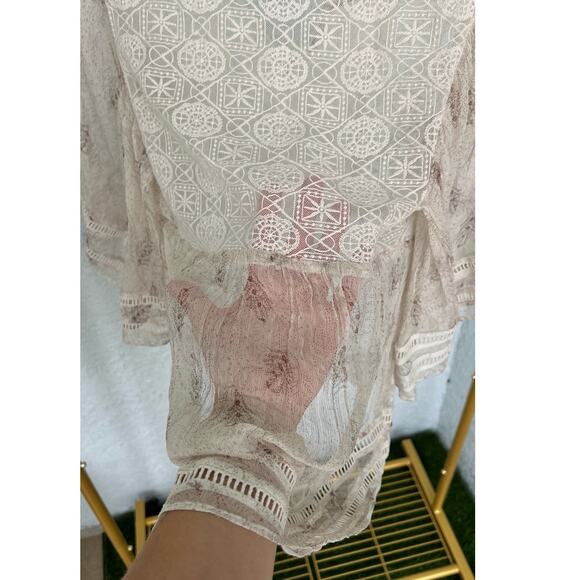 Anthropology by Meadow Rue Aeris Silk Blouse - Delicate and Feminine, Size Small - Picture 13 of 15